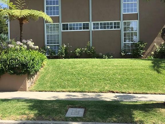 2nd image of 376 Cliff Dr APT 2