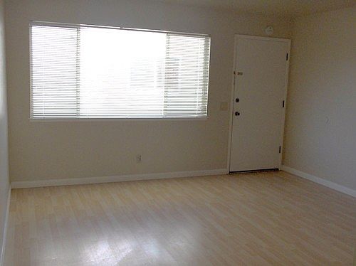 2nd image of 346 N 7th St APT 4