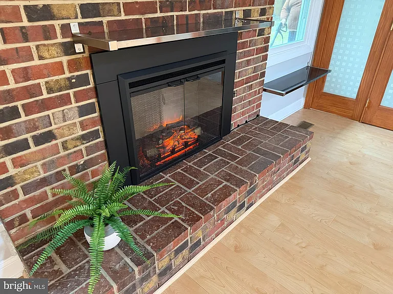 4140 Point Hollow Ln — Photo 36