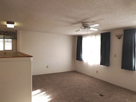 3rd image of 660 Leslie St Spc 34