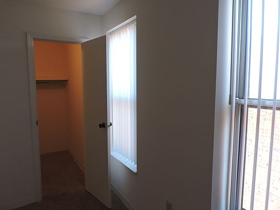 2nd image of 1905 Senate St APT C