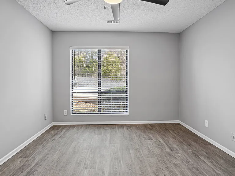 9800 Mary Alexander Rd — Photo 12