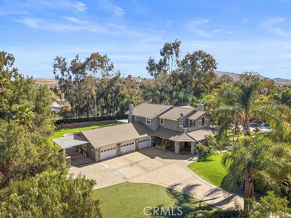 4th image of 9050 Hunt Rd