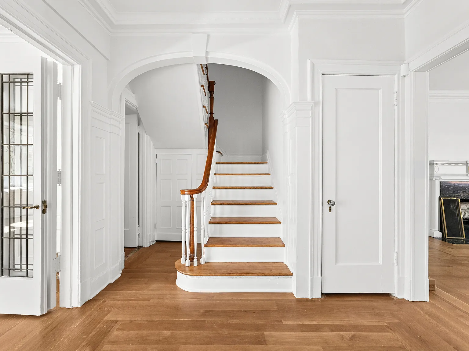 42 Monroe Place — Photo 3