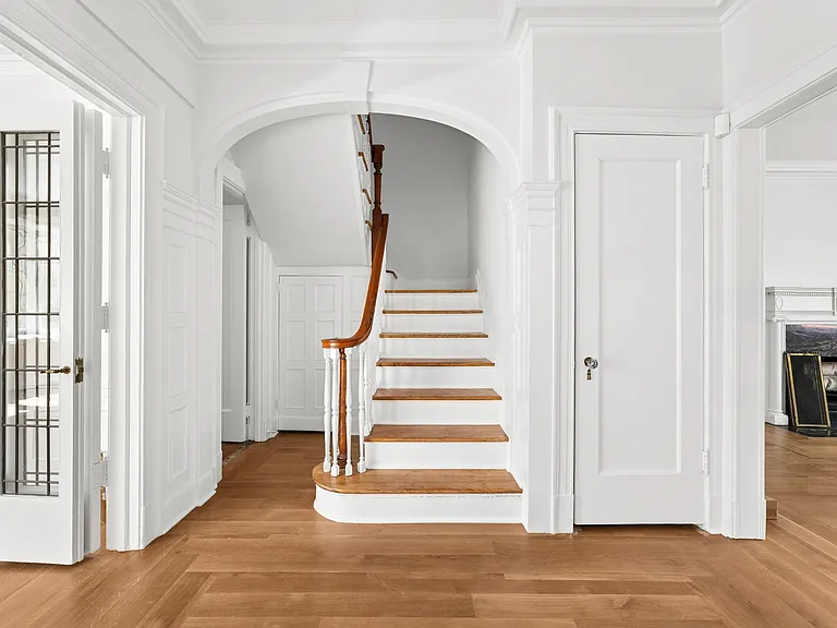 42 Monroe Pl #UP — Photo 3