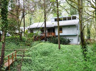 20143 47th Ave NE, Lake Forest Park, WA 98155