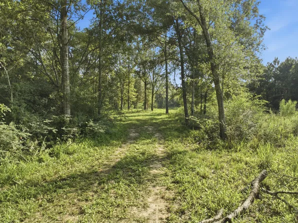 4th St, Mermentau, LA 70556