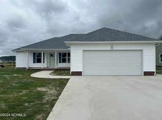 218 Compass Dr, Elizabeth City, NC 27909