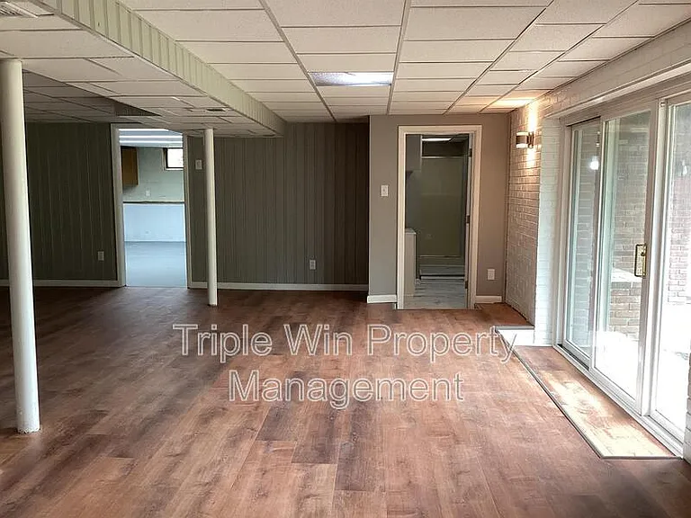 563 Apex Dr — Photo 30
