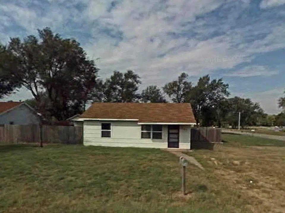 1303 S Elm St