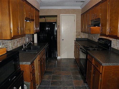 3rd image of 4340 N Center St Unit 506