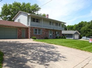 406 Johnson Dr, Shenandoah, IA 51601