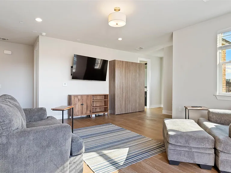 1411 Town Creek Dr #4 — Photo 33