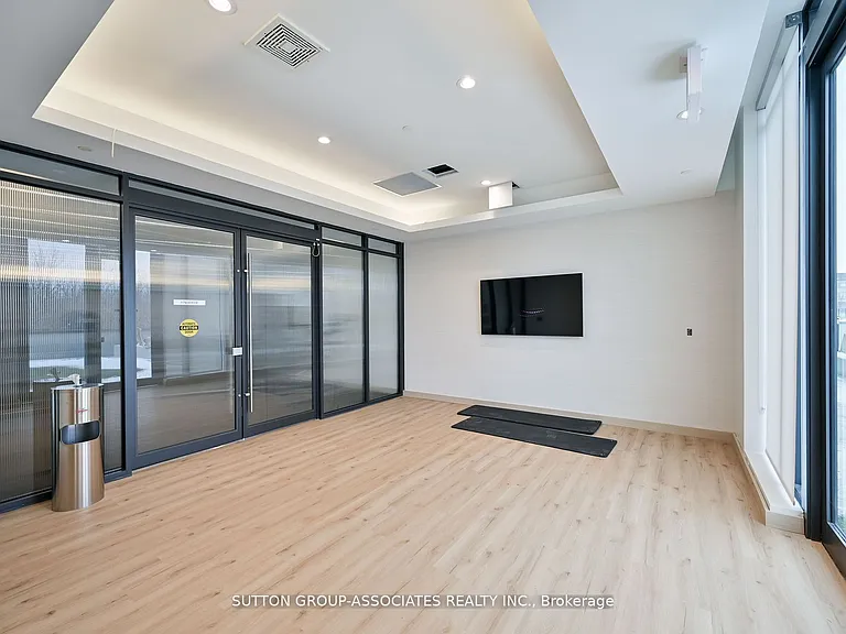 215 Veterans Dr #1010 — Photo 22