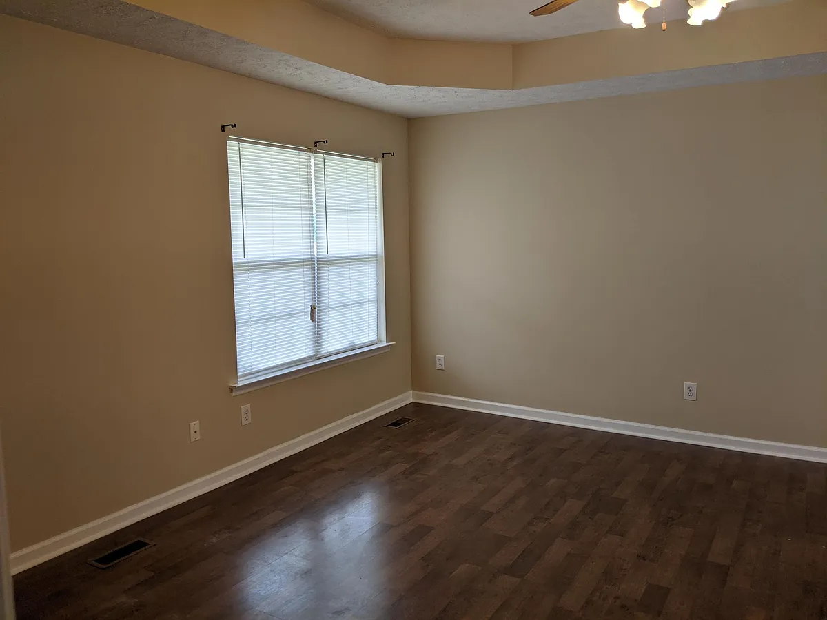 Building Photo - 207 Faldo Dr