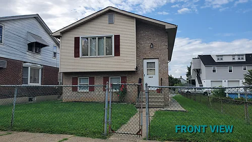 2427 Hay St Photo 1