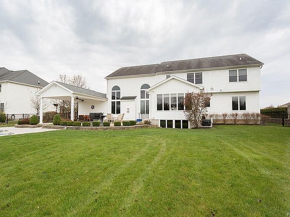 2nd image of 8890 Lake Glen Ct