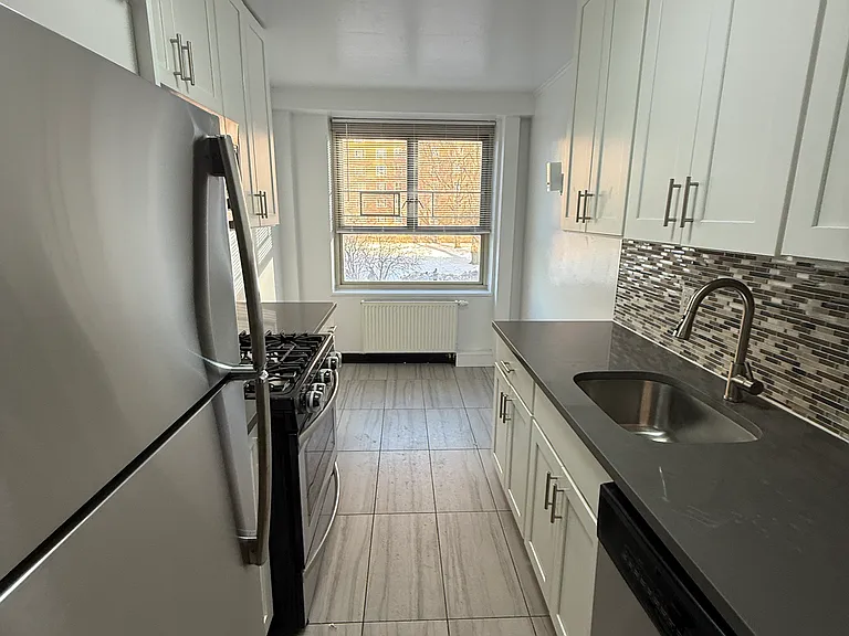 192-45B 71st Cir #1C — Photo 2