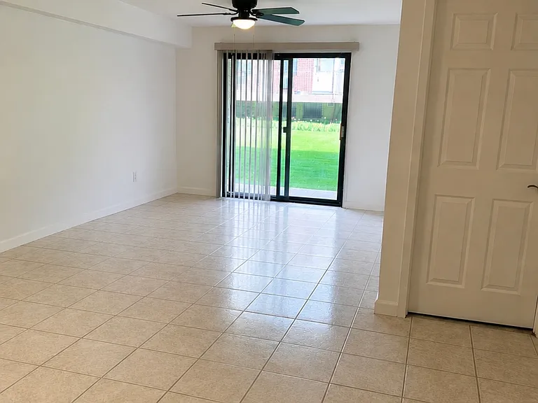 151-23 Sapphire St #1 — Photo 2