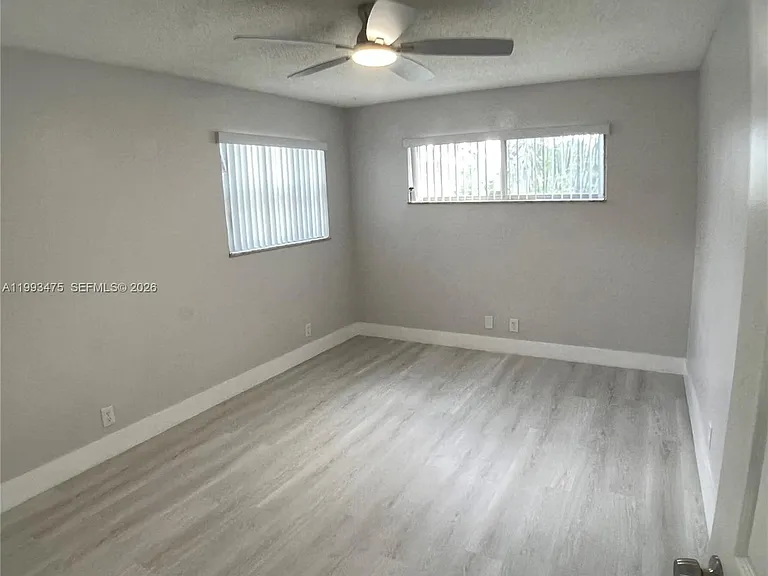 6990 NW 17th St — Photo 11