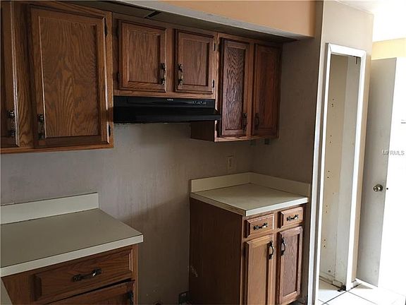 5th image of 5949 Shore Breeze Ln