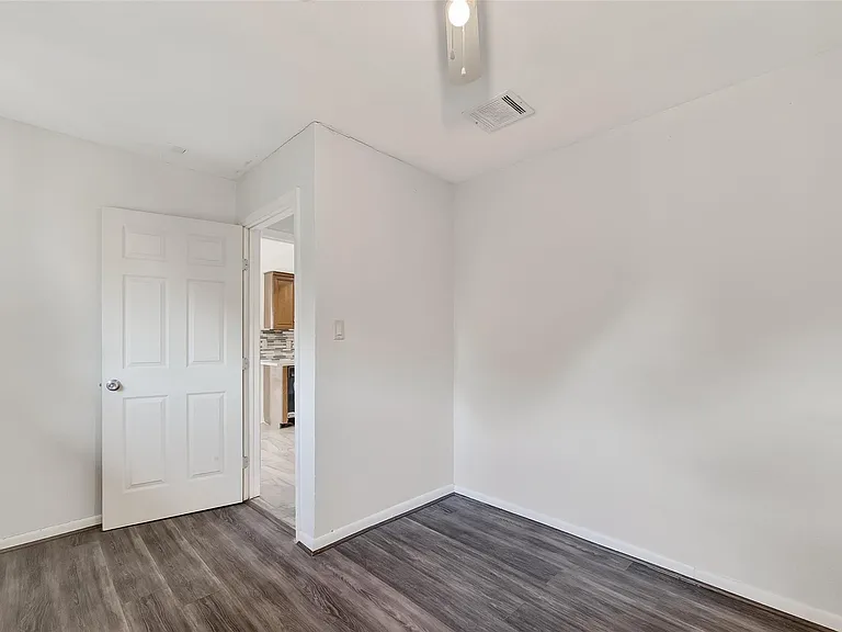 10706 Sagebluff Dr — Photo 15