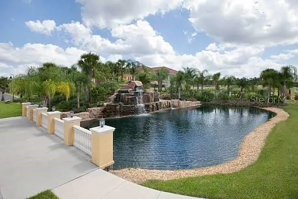 8977 Bismarck Palm Rd — Photo 33