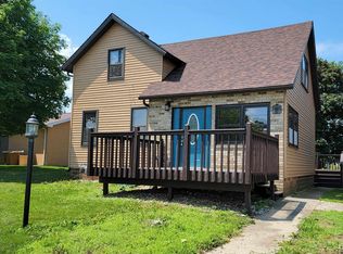204 N Bell St, Edgewood, IA 52042