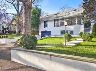 50 Wickatuck Dr, Sag Harbor, NY 11963