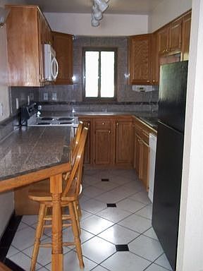 2nd image of 4949 Eisenhower St #D