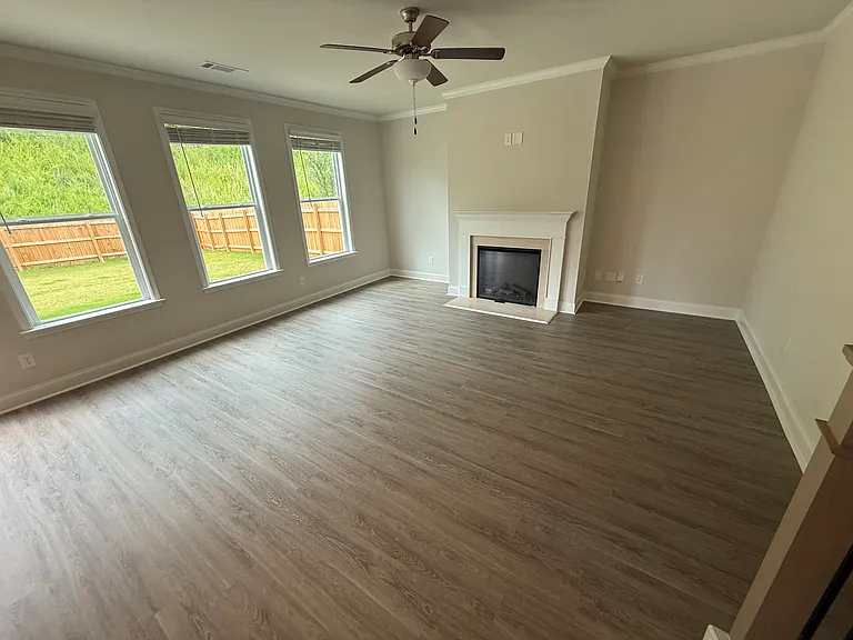 7247 Millbrae Walk — Photo 6