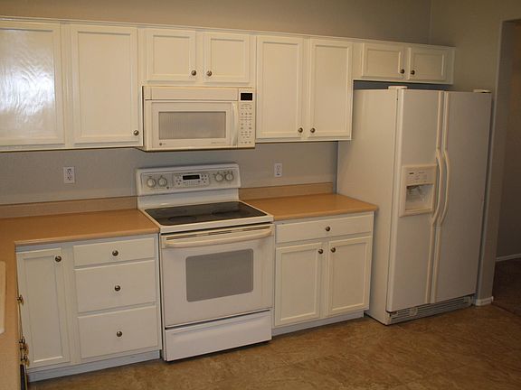 4th image of 11241 E Dartmouth Cir