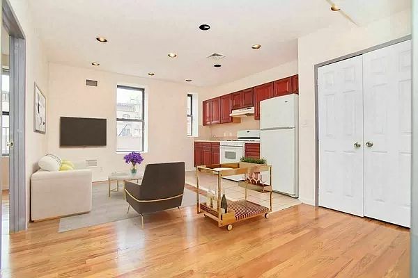 1st image of 1627 Park Ave APT 2D