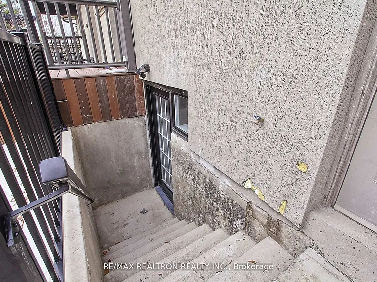 31 Goodman Cres #BSMNT A — Photo 3