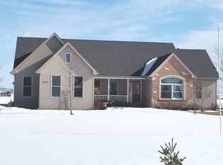 1838 Quail Hollow Rd, Steward, IL 60553