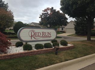 34348 Manor Run Cir, Sterling Heights, MI 48312
