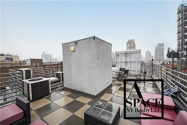 Rented by A Space Realty NY LLC | media 19