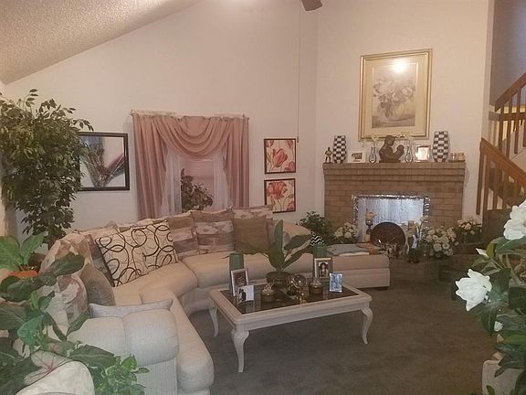 2nd image of 6102 Waterway Dr