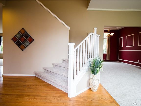 3rd image of 3142 Cardinal Dr NW