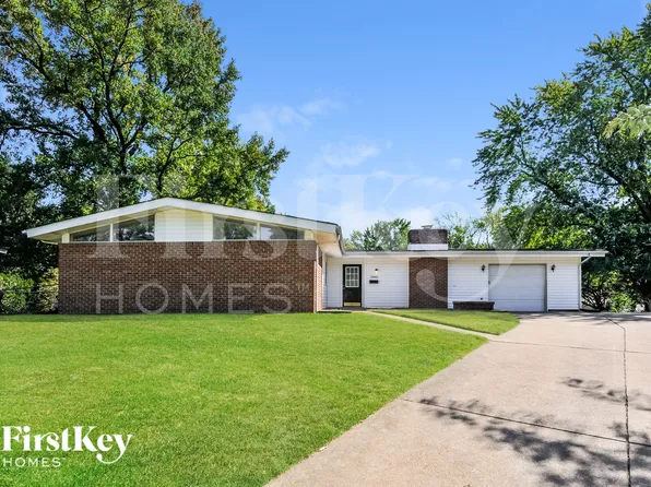 2440 Cherry Ln, Florissant, MO 63033