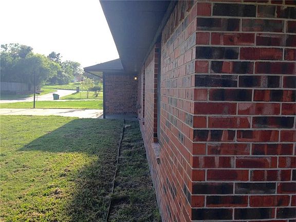 2nd image of 708 McKinney Ave