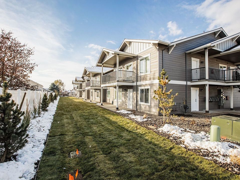 1st image of 380 E Kathleen Ave #207