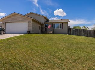 544 Sweetwater Cir, Wright, WY 82732