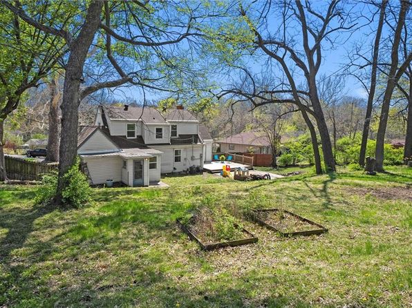 314 NE Park Cir, Kansas City, MO 64116