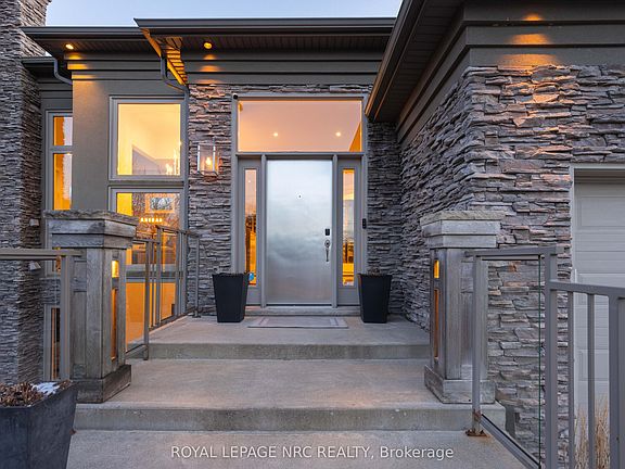 4th image of 164A Lakeshore Rd