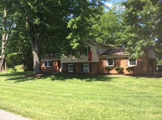 854 W North Shore Dr, Brazil, IN 47834