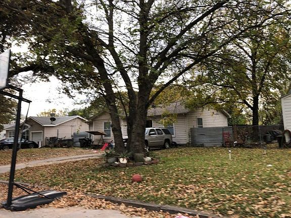2nd image of 513 Gilcrest Dr