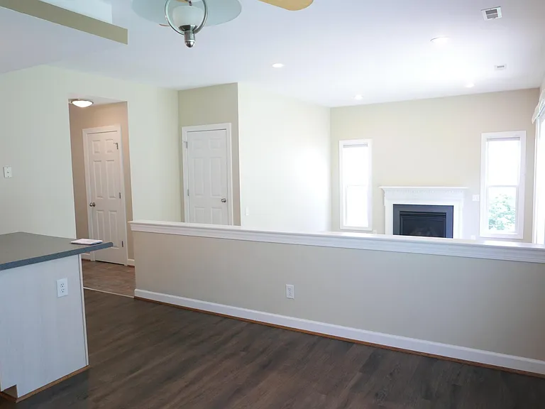 1720 Clay Dr — Photo 13