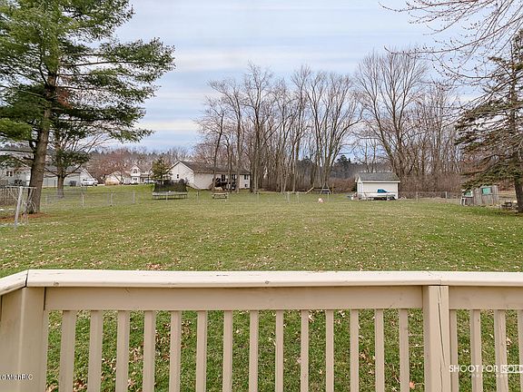 3rd image of 2191 Lamont Ave NW