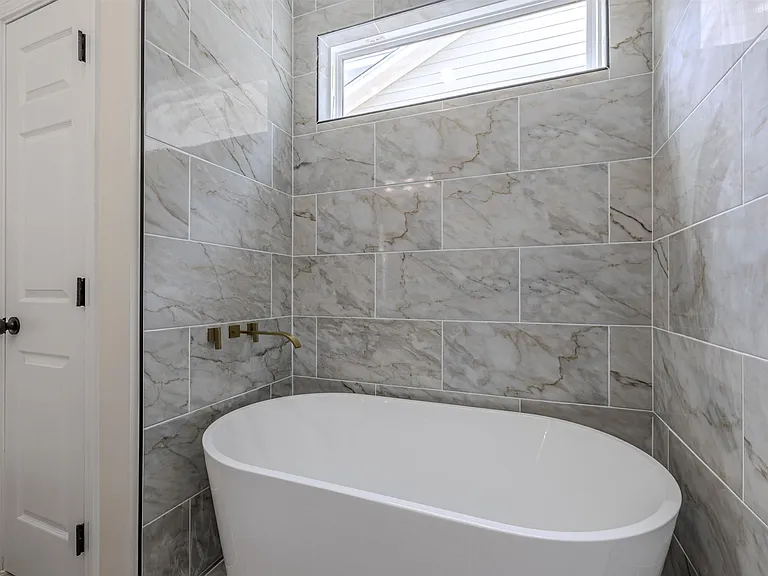 1061 Shaw Pl — Photo 11